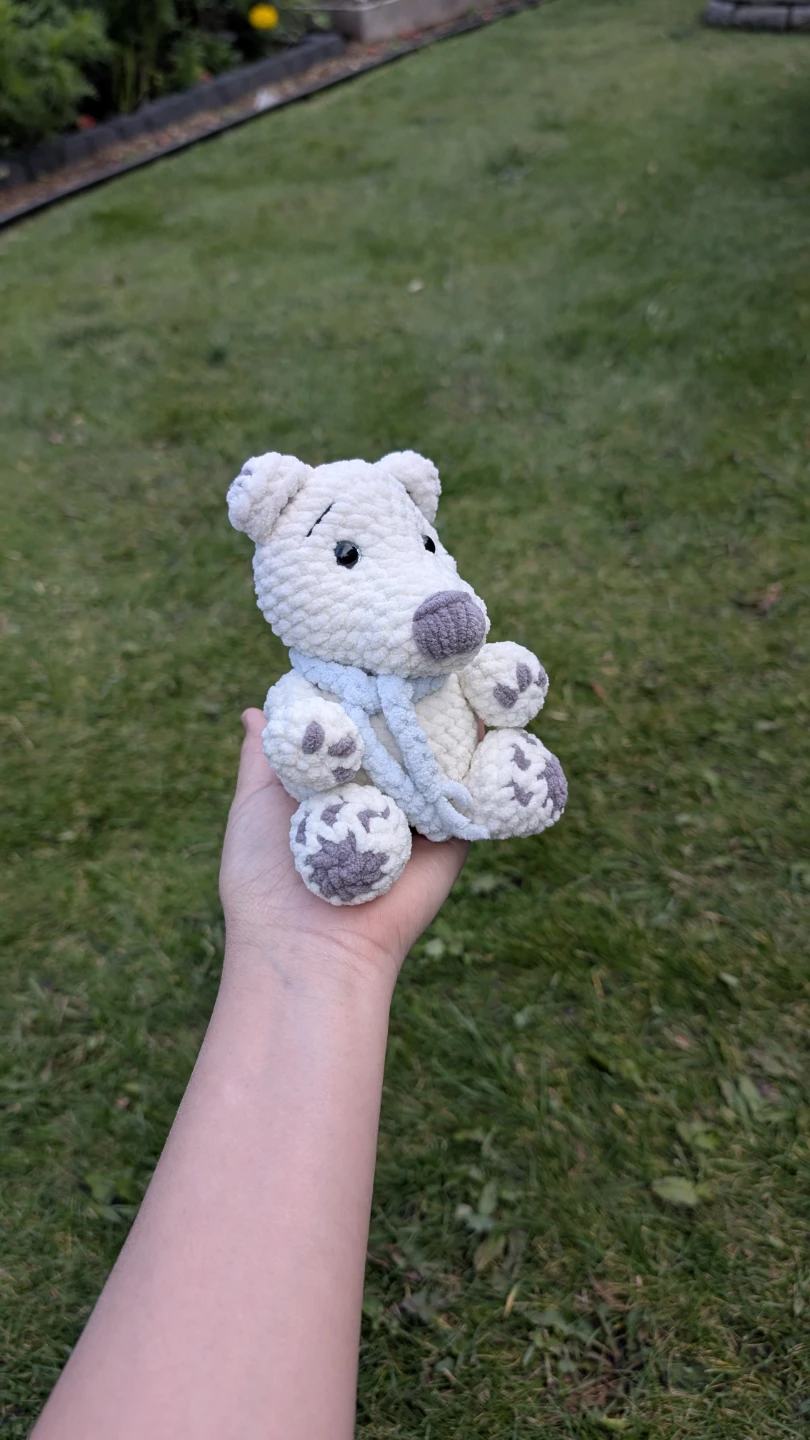 Handmade Crochet Polar Bear with Scarf - photo 3