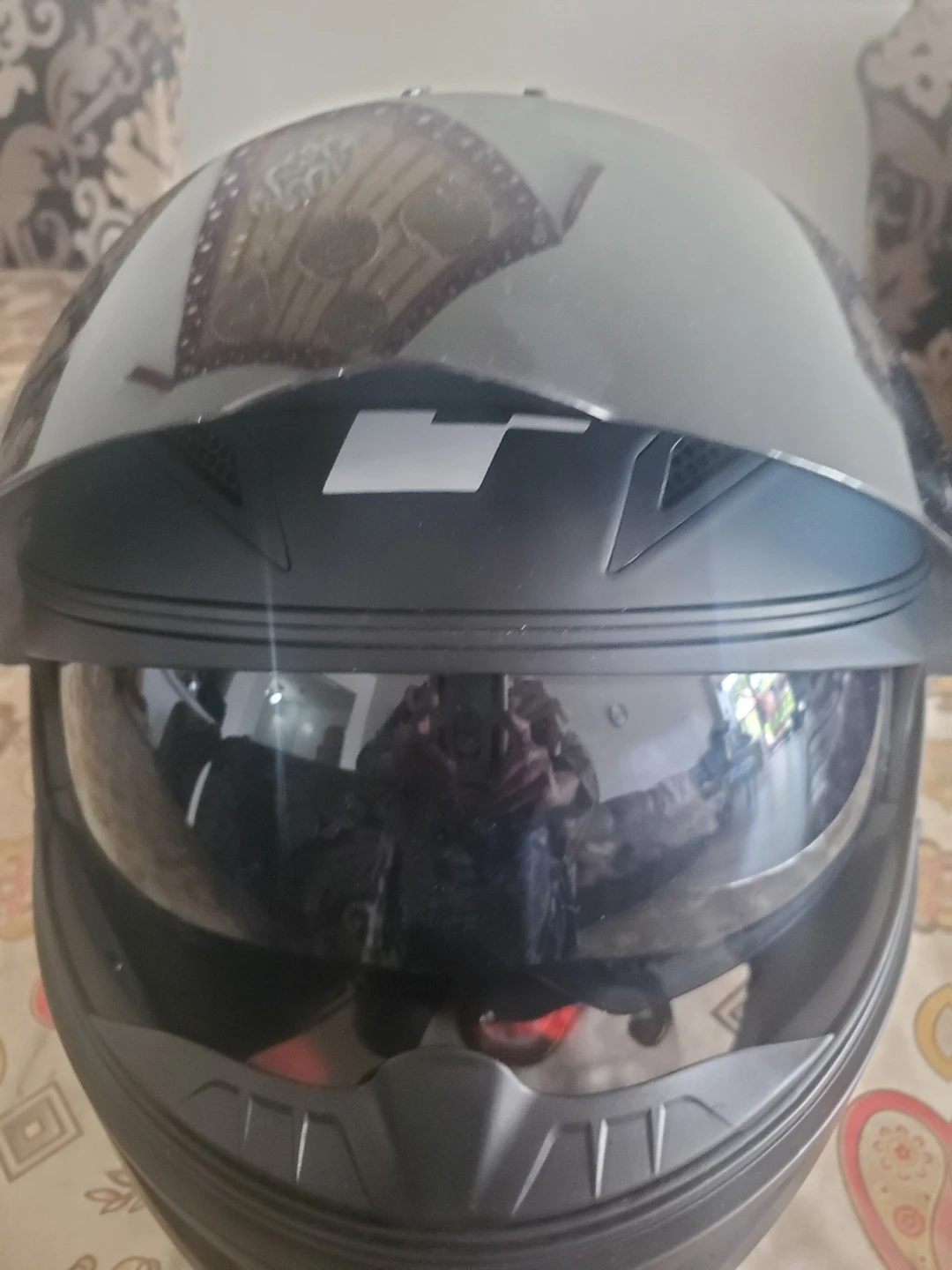 Black Motorcycle Helmet - photo 2