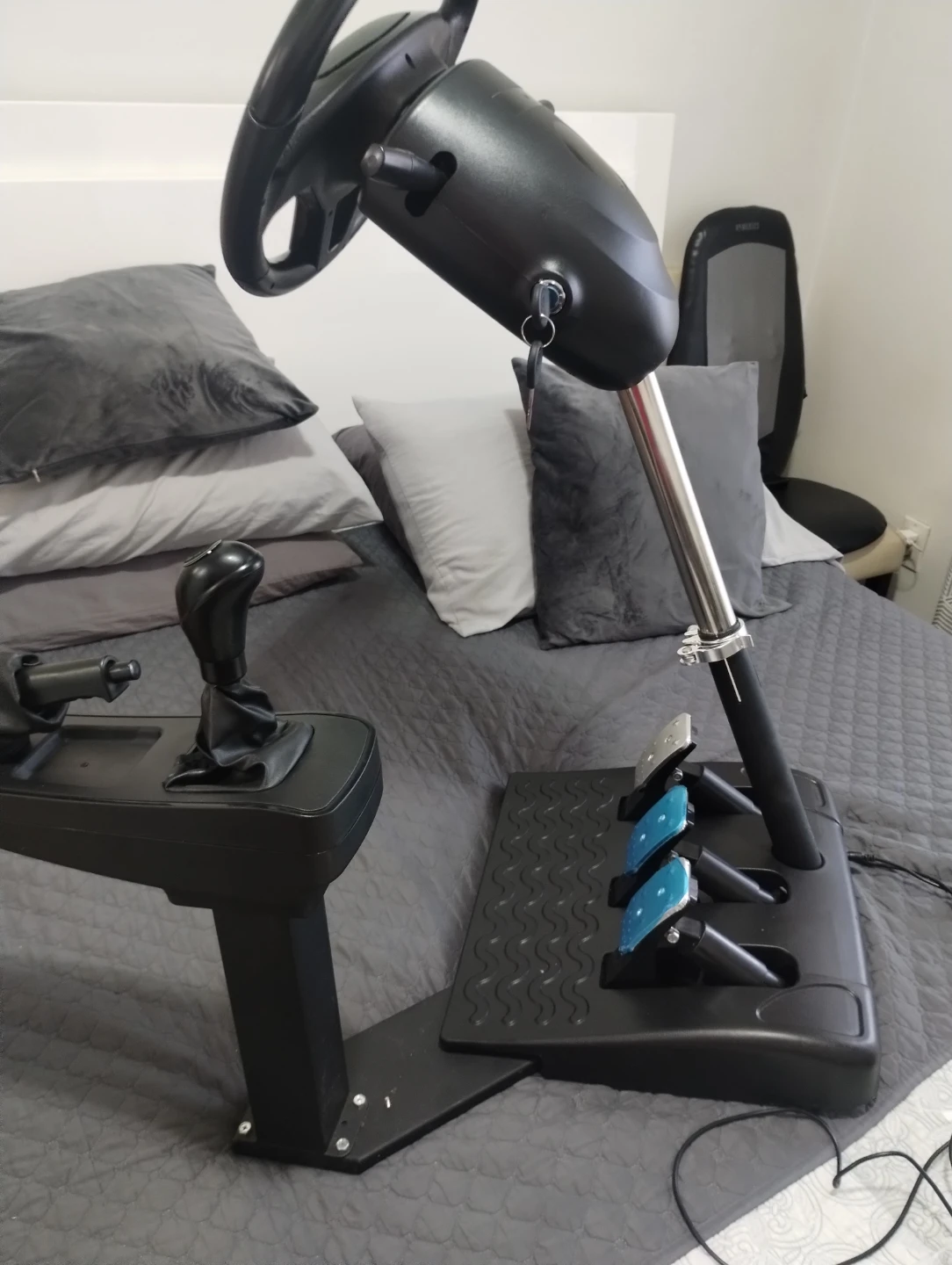 Racing Wheel Pedals and Shifter Set - photo 3