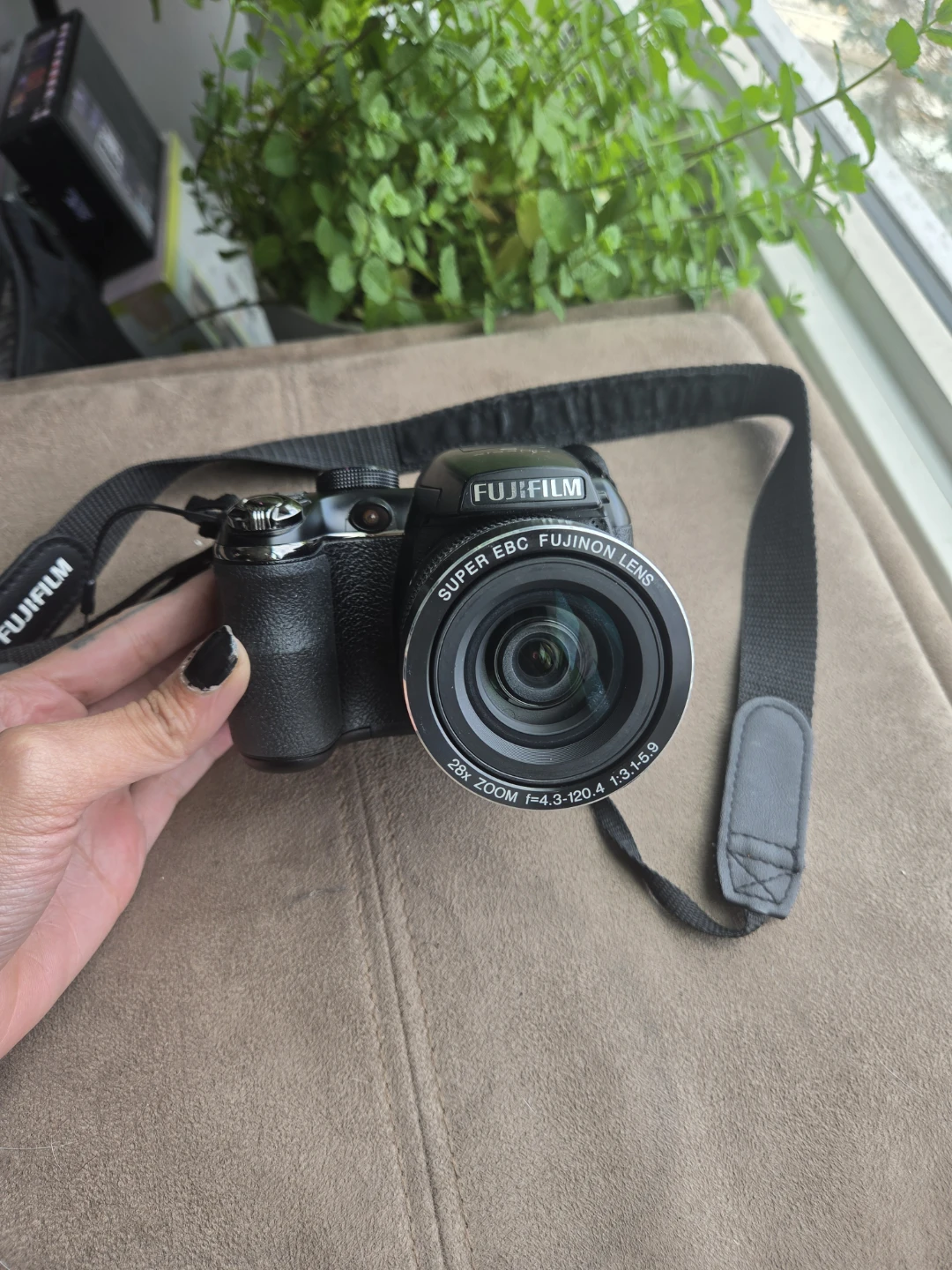 Fujifilm FinePix 26x Zoom Camera