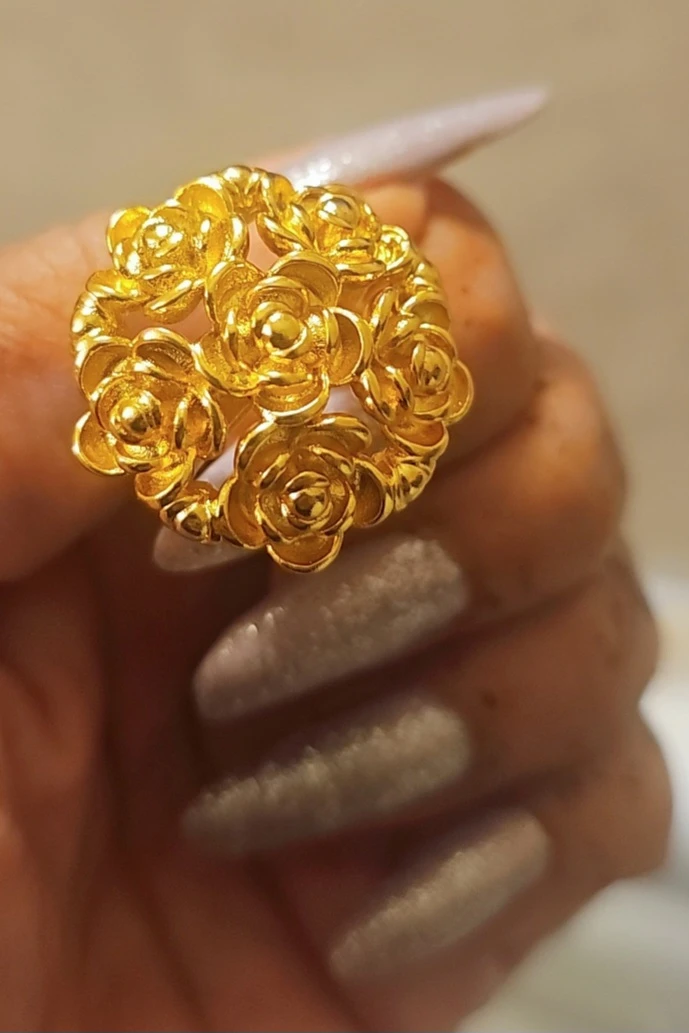 24 karat Gold-plated Floral Ring