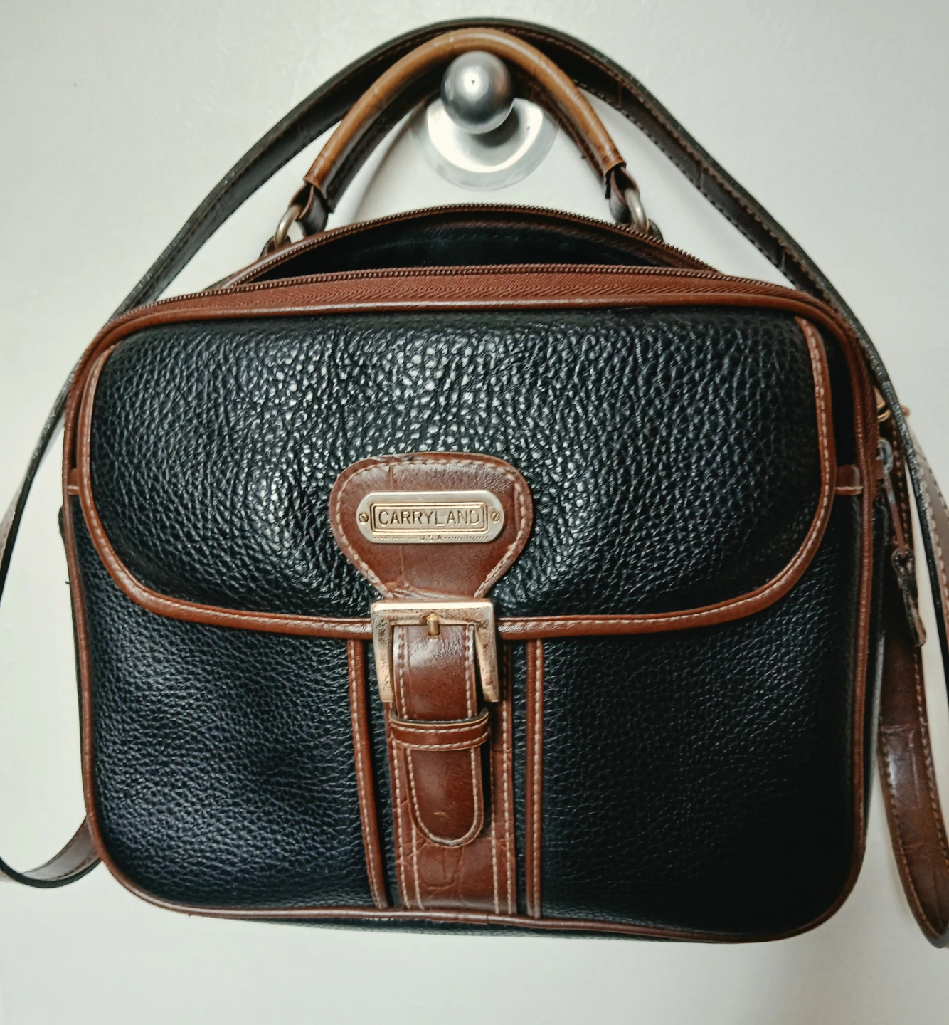 Carryland USA Black & Brown Leather Handbag