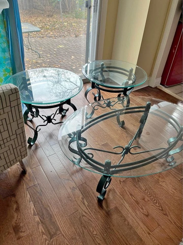 Coffee Table and 2 siide table - photo 2