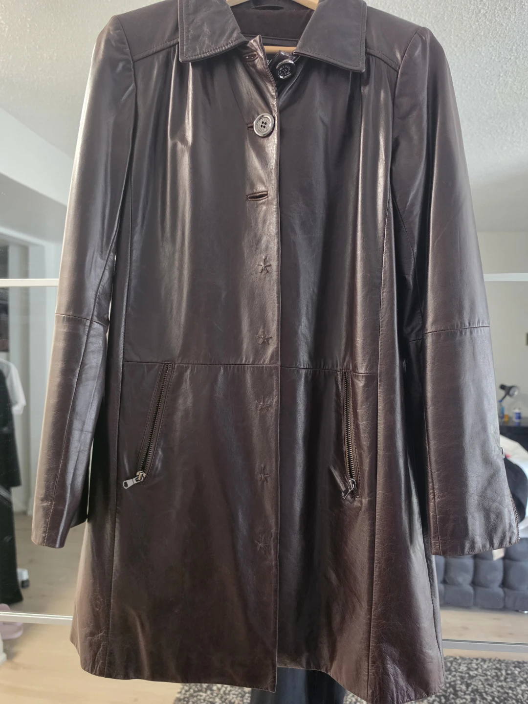 MAX&Co. Dark Brown Leather Jacket - photo 2