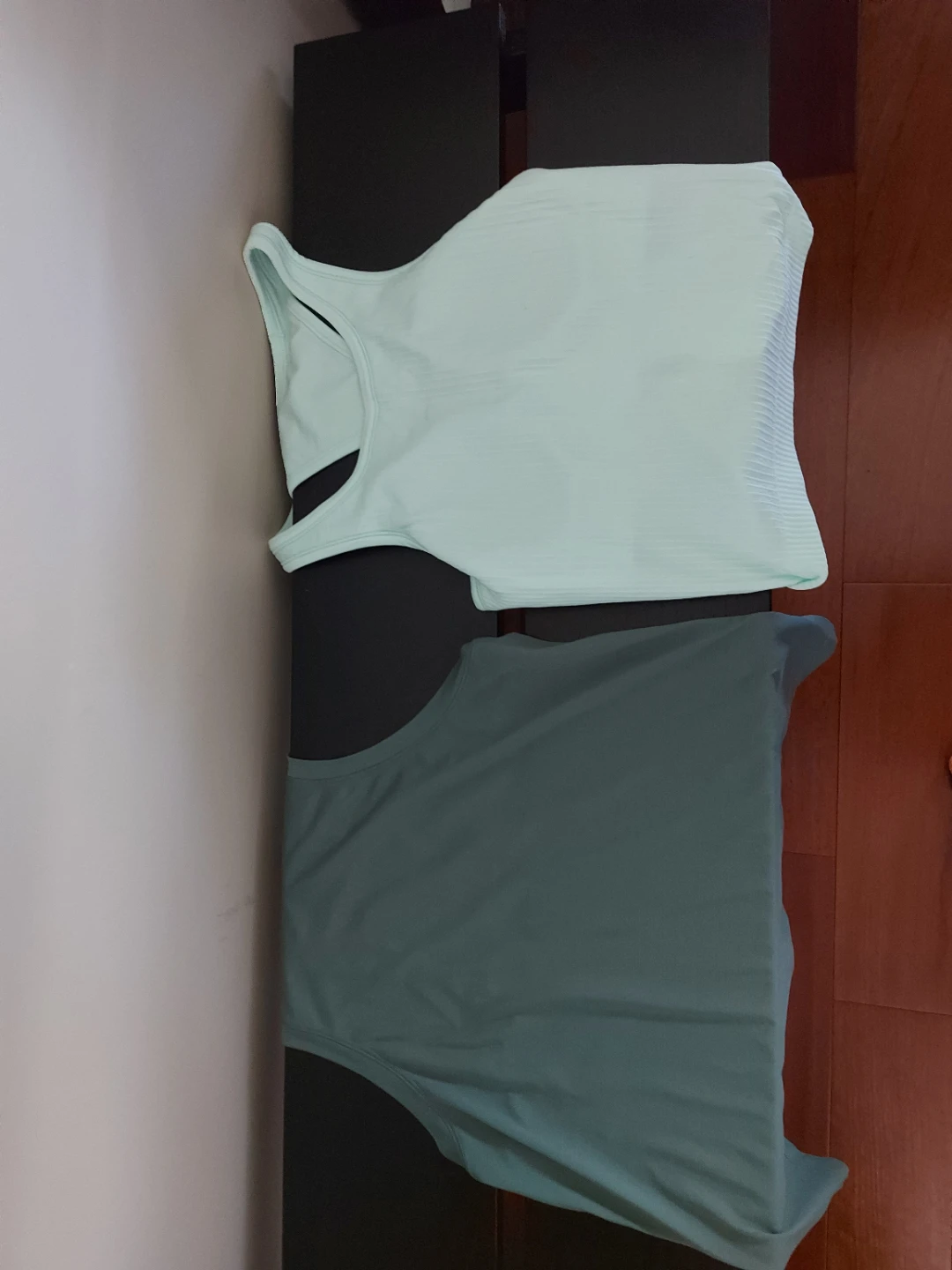 Lululemon Athletic Apparel Set - photo 3