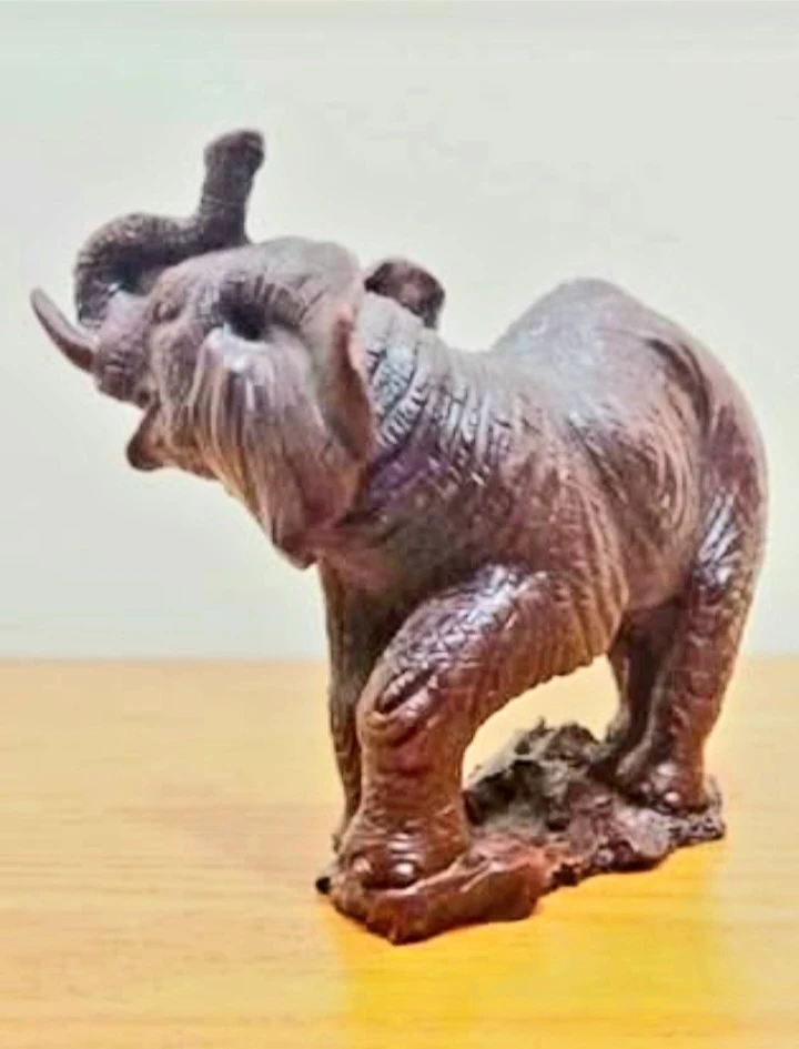 Handmade Saluting Elephant Sculpture - photo 2