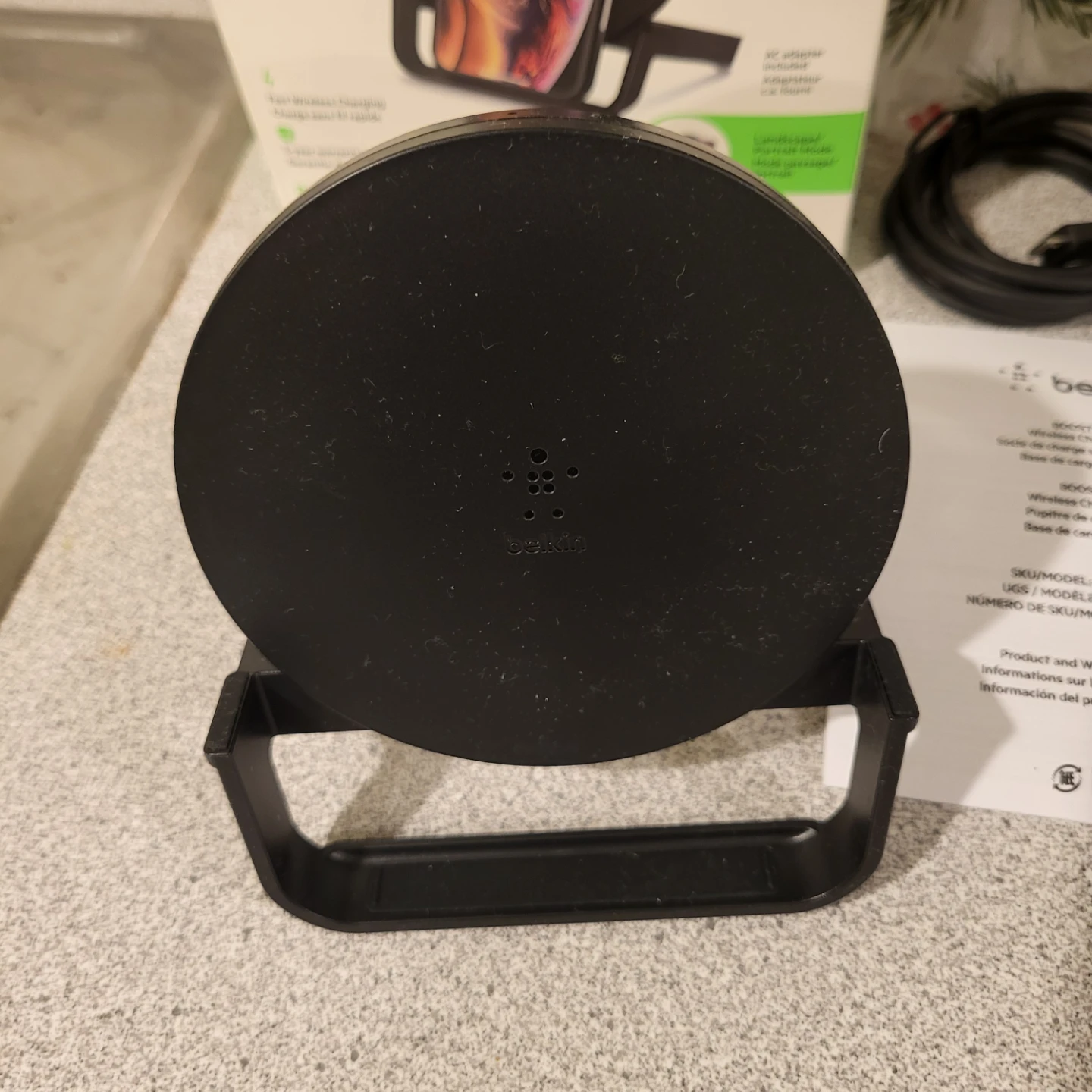 Belkin BOOST↑UP Wireless Charging Stand 10W - photo 2