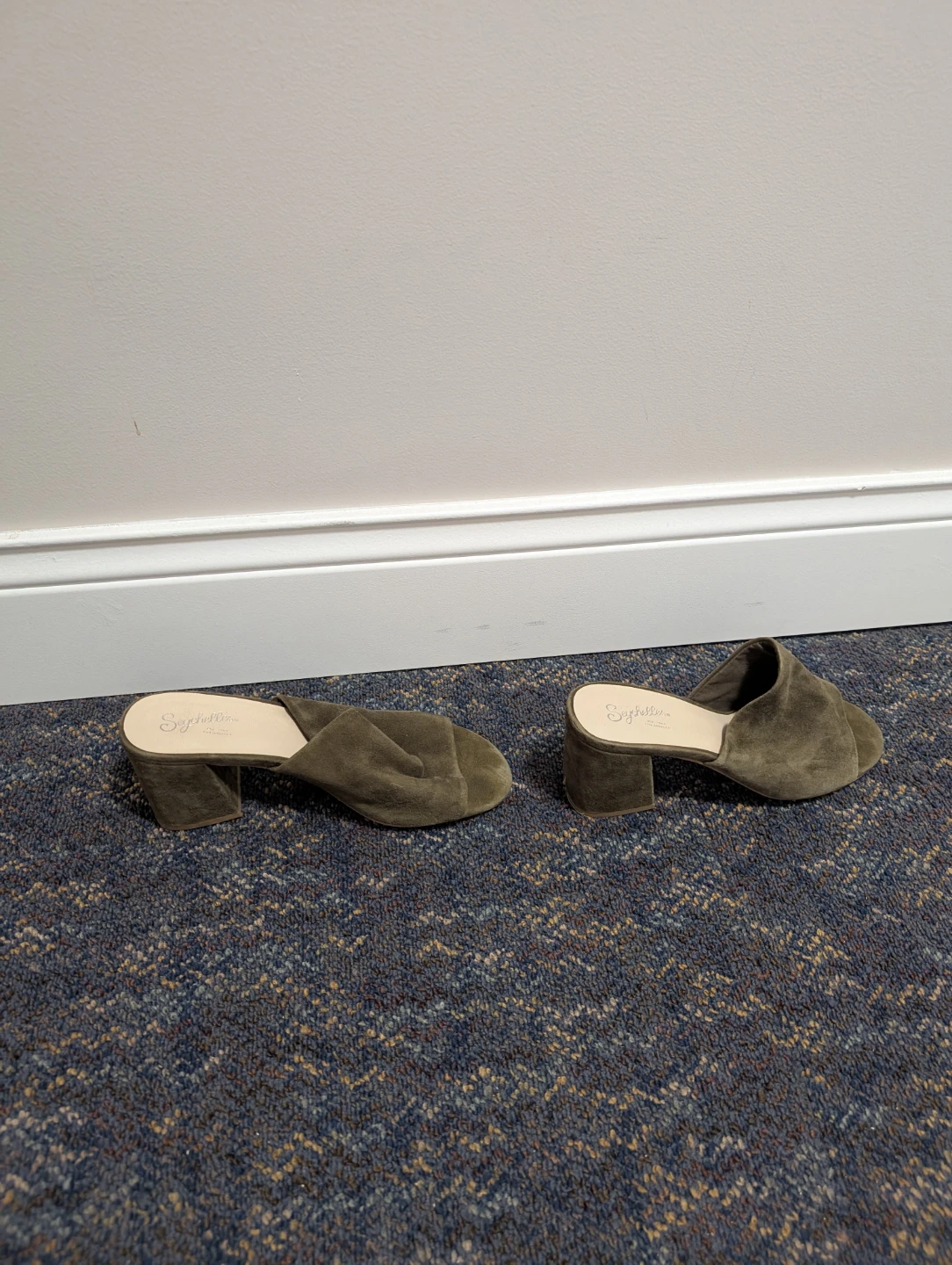 Seychelles summer Suede Mule Sandals Olive Green Size 7.5