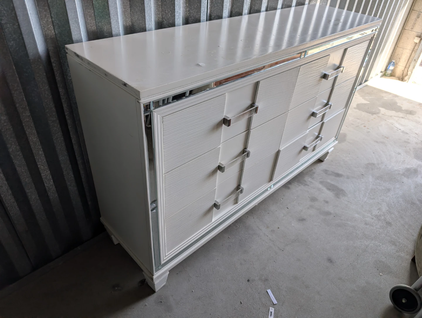 White Dresser with 6 Drawers - photo 2