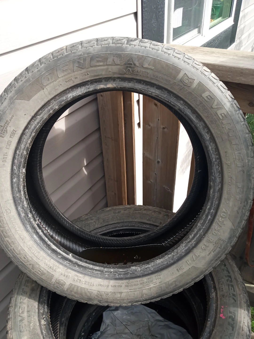 Set of 4 General Evertrek PTX Tire 205/50R16 37H