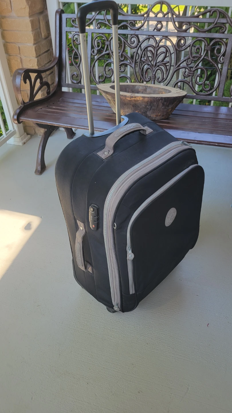 Black Rolling Suitcase  21"&27" - photo 2
