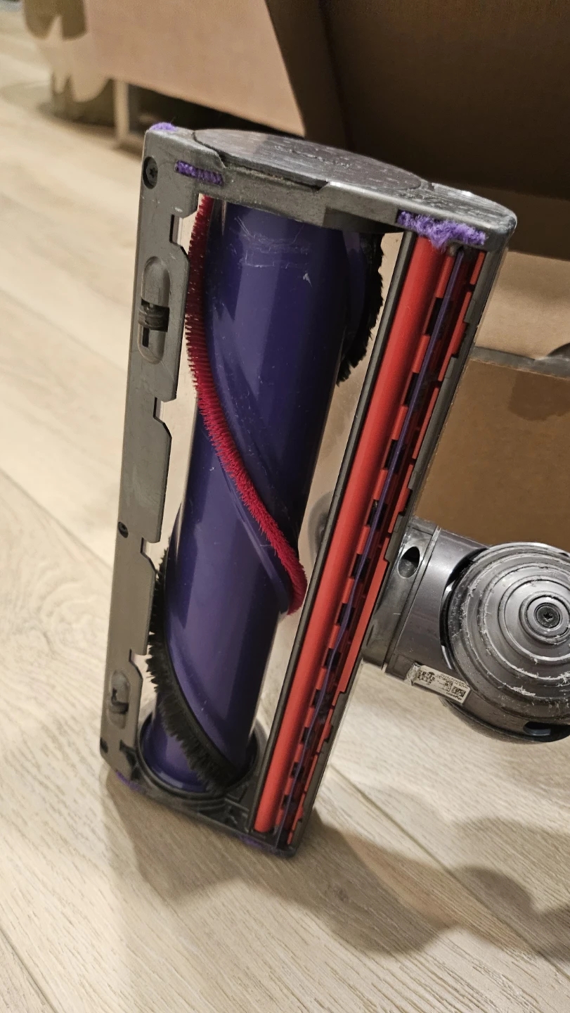 Dyson Cyclone V10 - photo 5