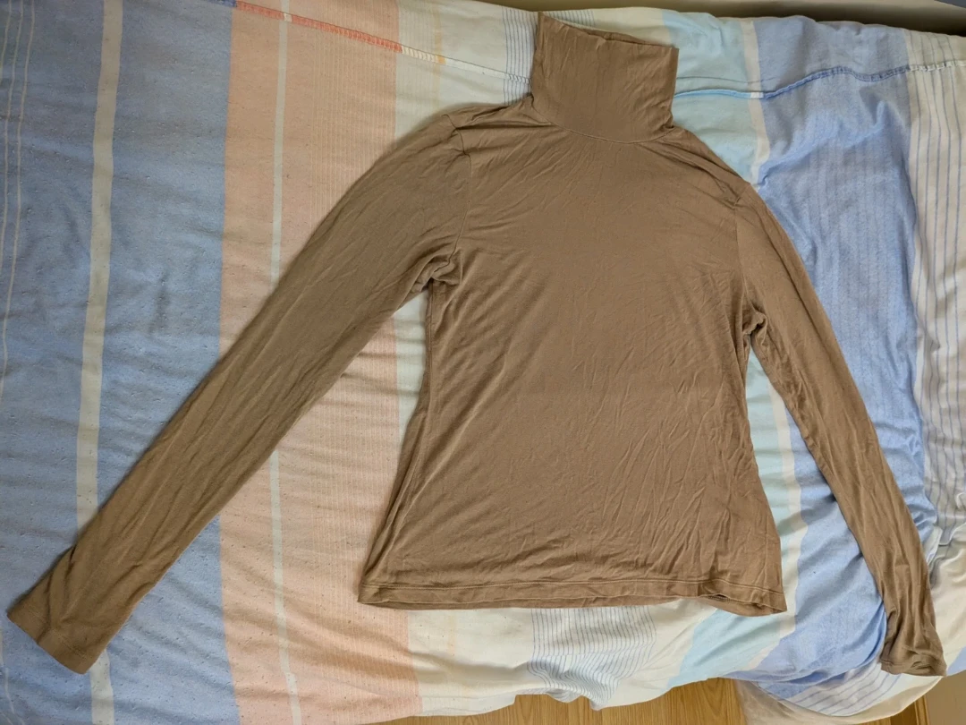 H&M Women's Turtleneck Top - photo 2