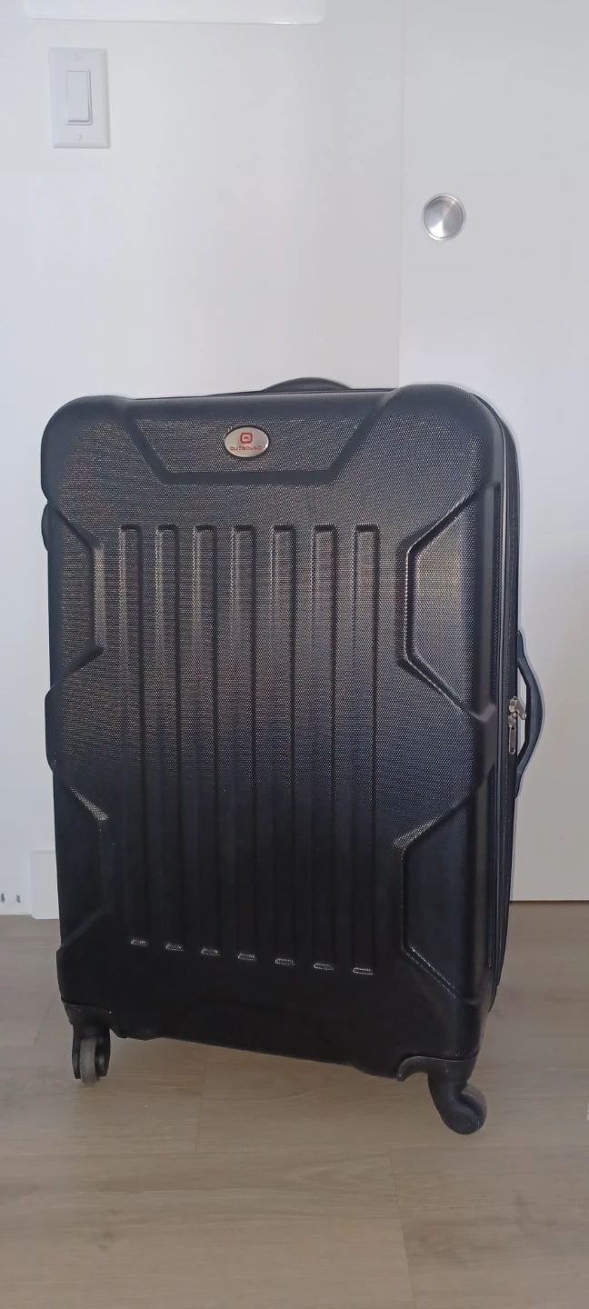 (BRAND NEW) 20" Carry On Luggage Expendable - photo 2