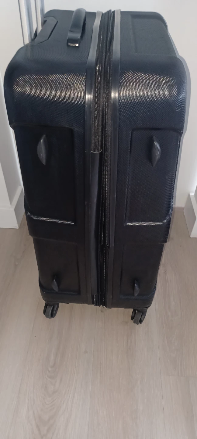 (BRAND NEW) 20" Carry On Luggage Expendable - photo 4