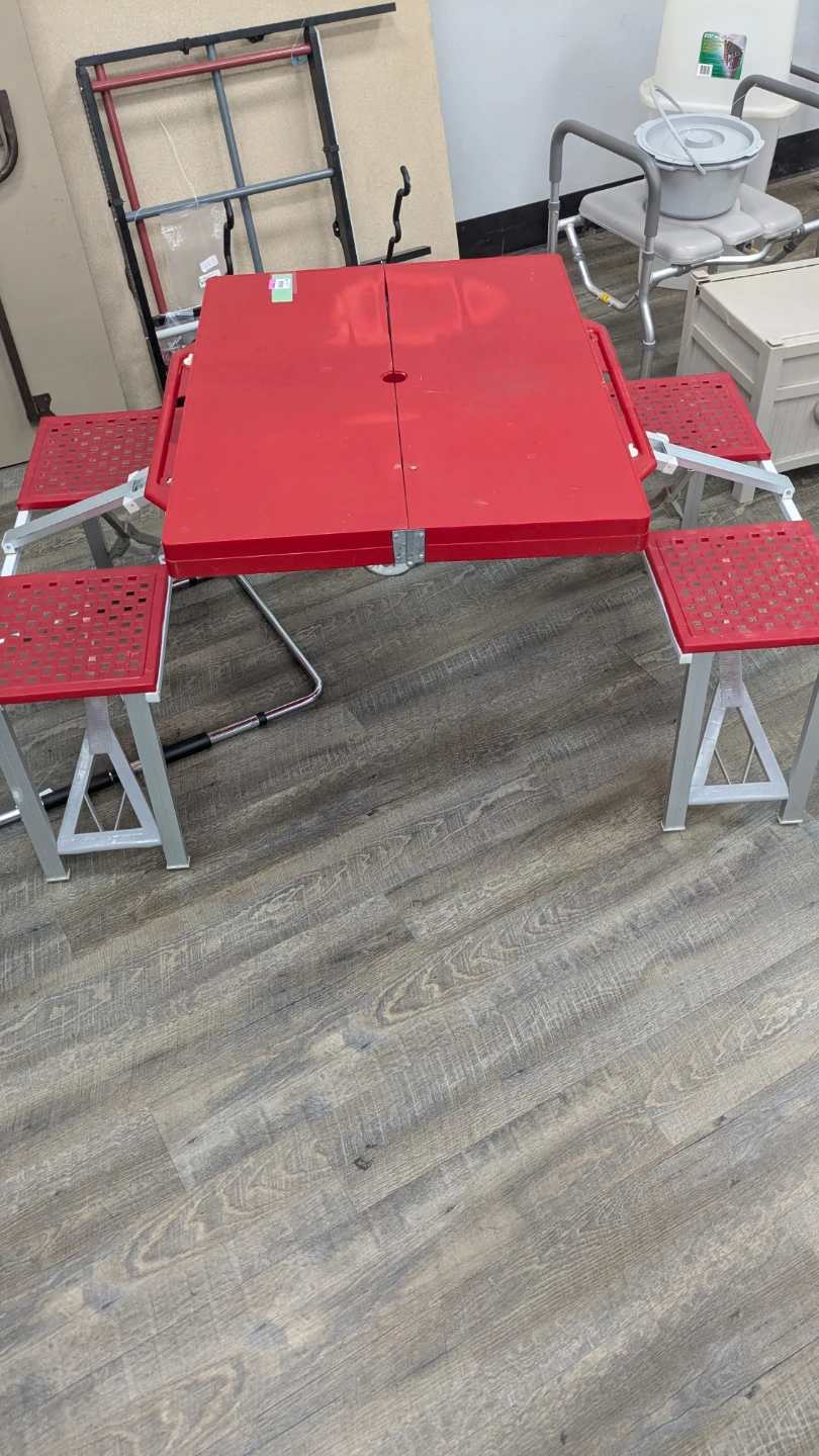Folding picnic set