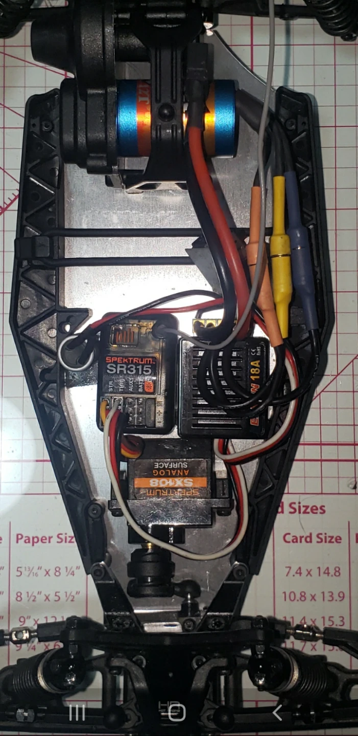 Upgrade losi mini b needs battery and charger. - photo 3