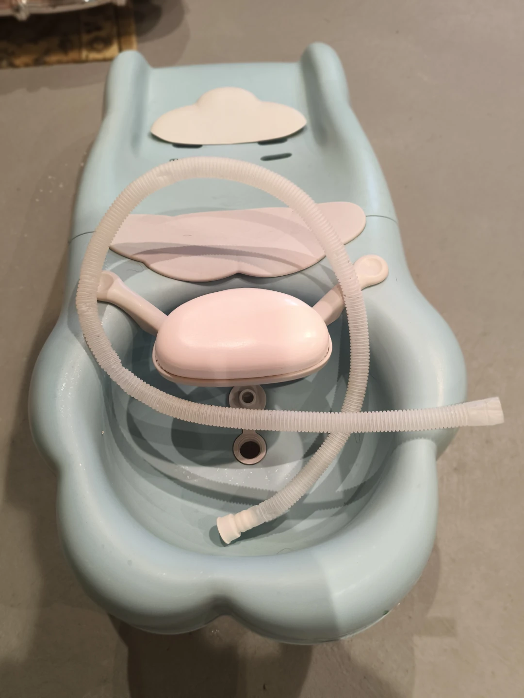 Light Blue Baby Bathtub with Drain Hose - photo 2