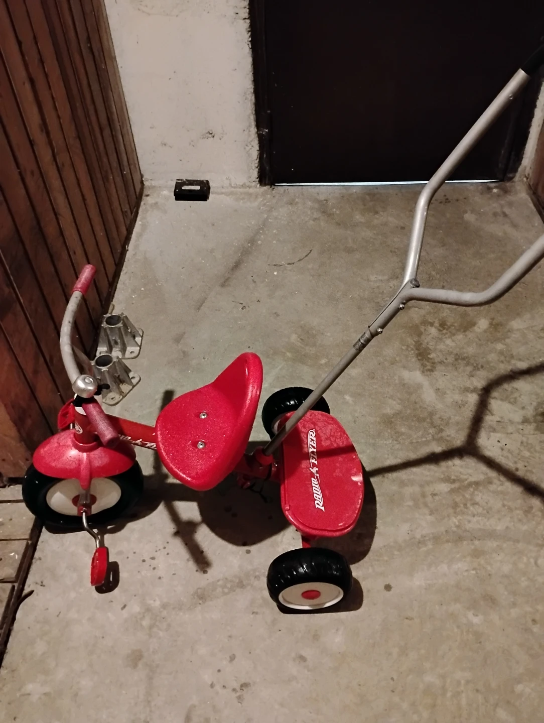 Radio Flyer Tricycle - photo 3