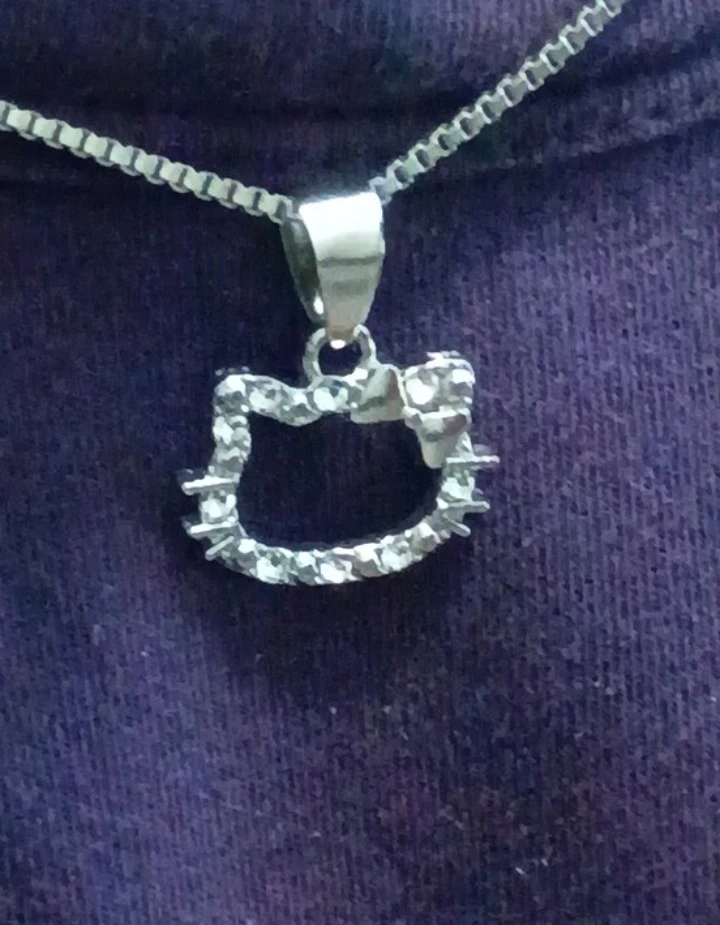 Hello Kitty necklace - photo 3