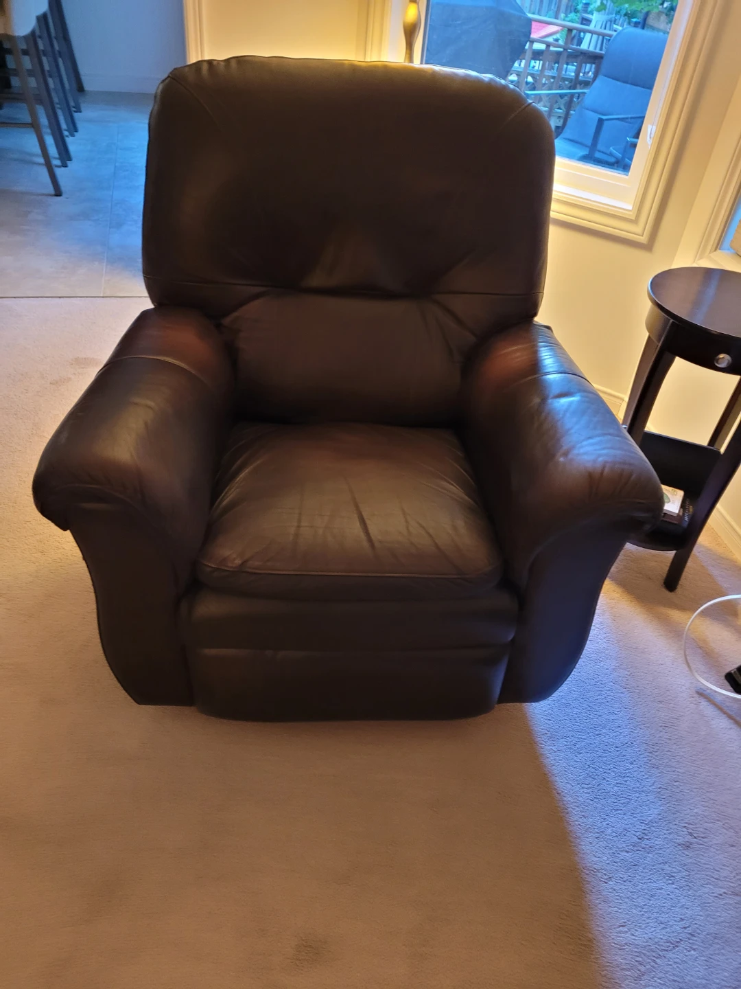 Lazy Boy Leather Recliner Set - Available August 20th - photo 3