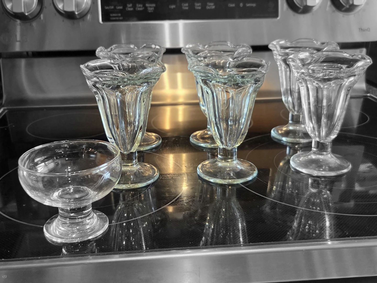 Set of 6 (plus 1) Vintage Glass Sundae Dishes - photo 2