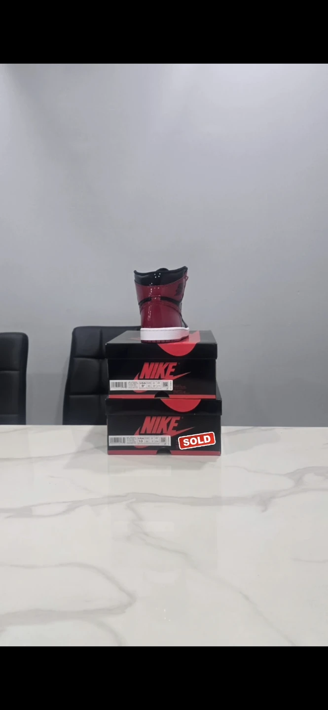 Air Jordan 1 Patent Bred size 9.5 - photo 2