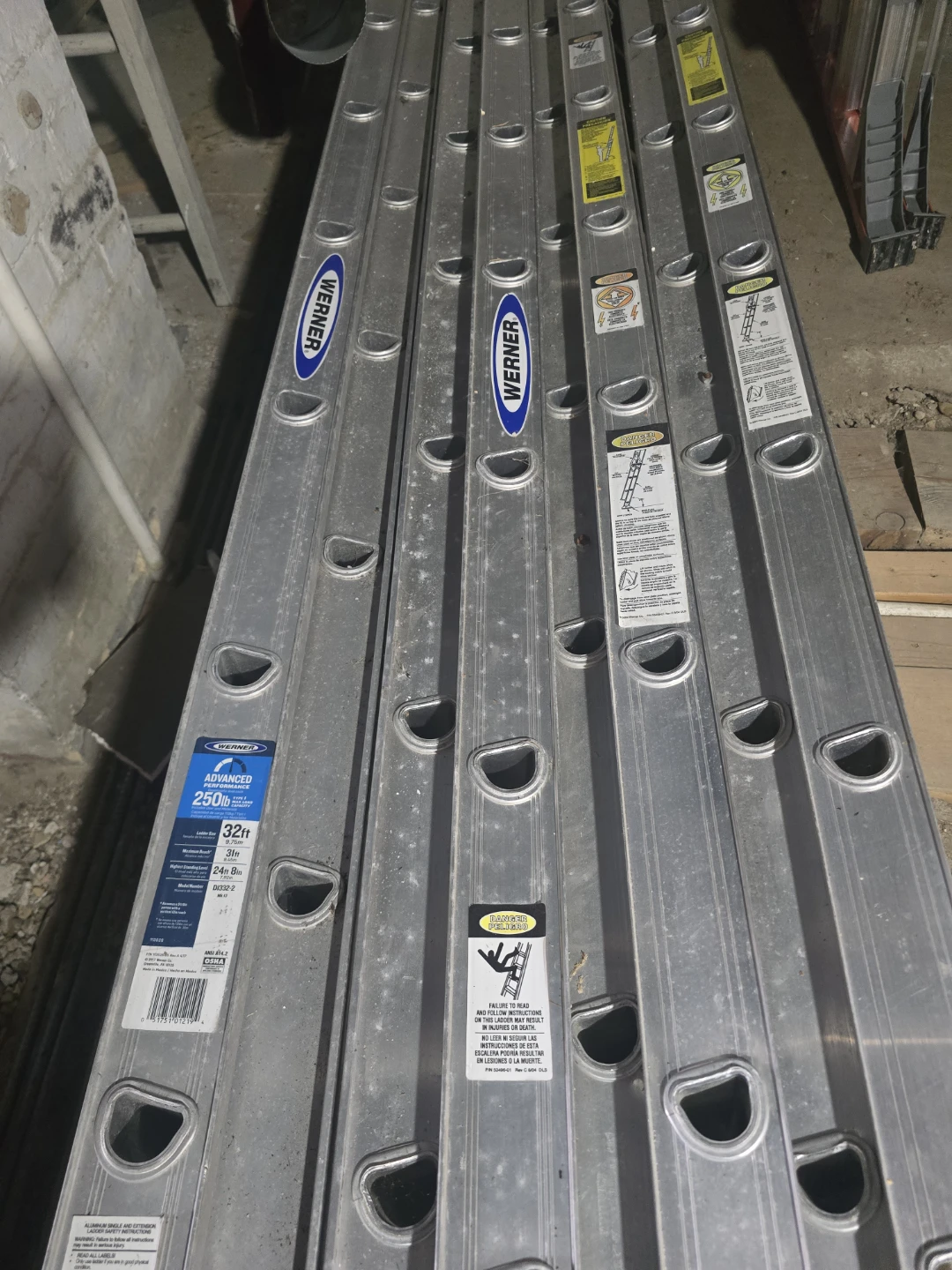 Werner 32ft Aluminum Extension Ladder