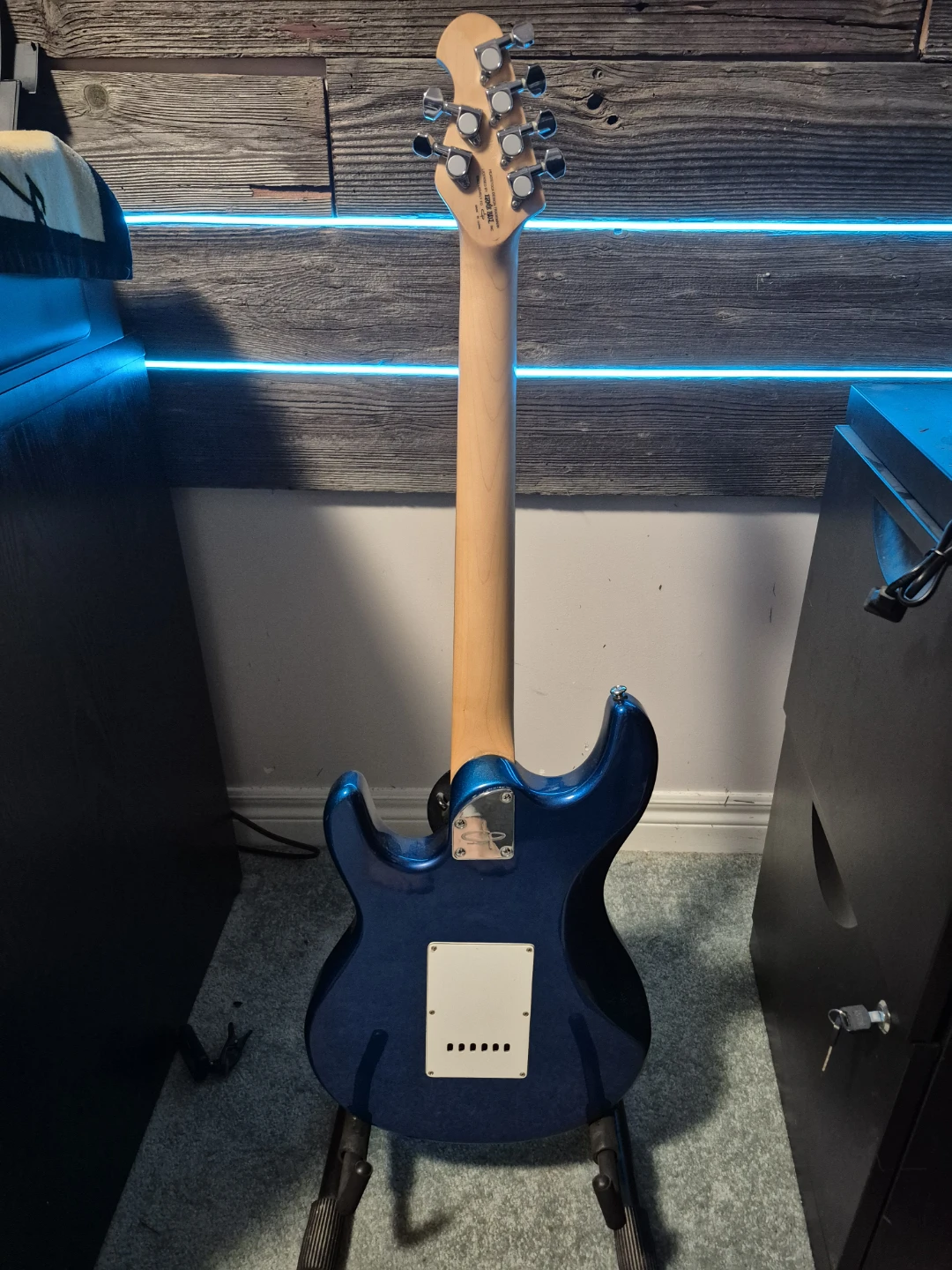 OLP Silhouette electric guitar - photo 4