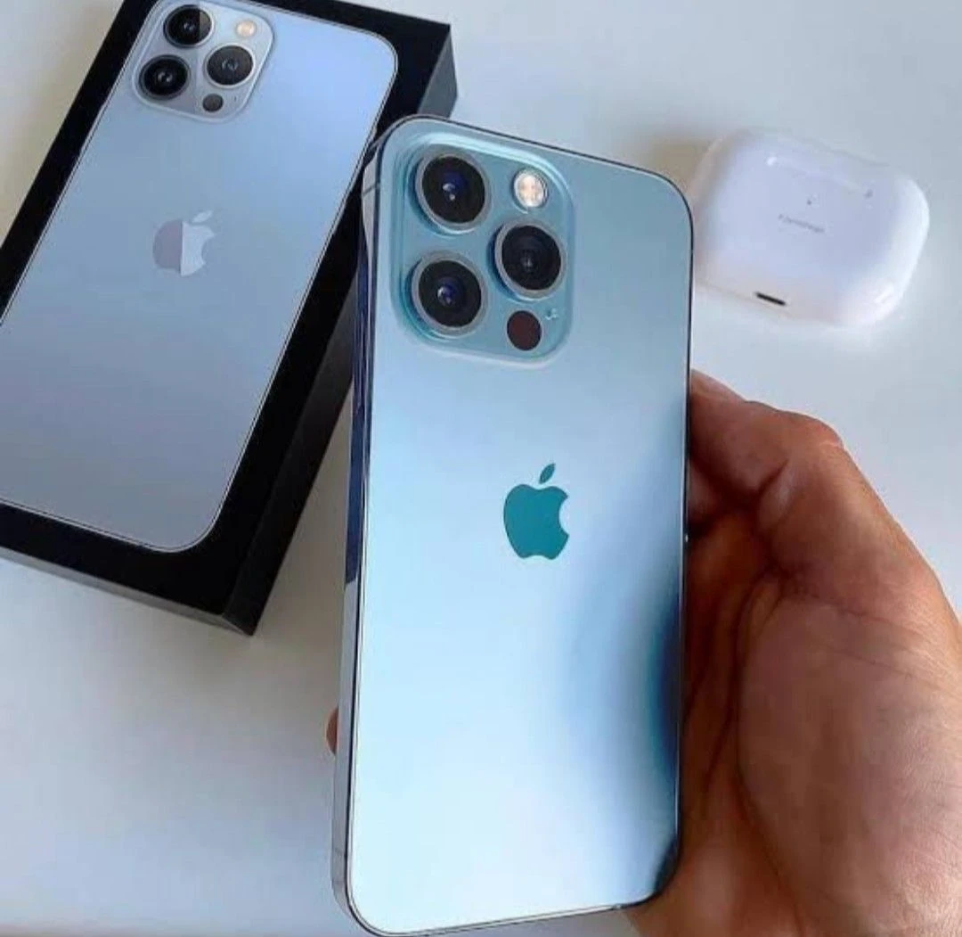 iPhone 13 pro 256GB/100% Batt