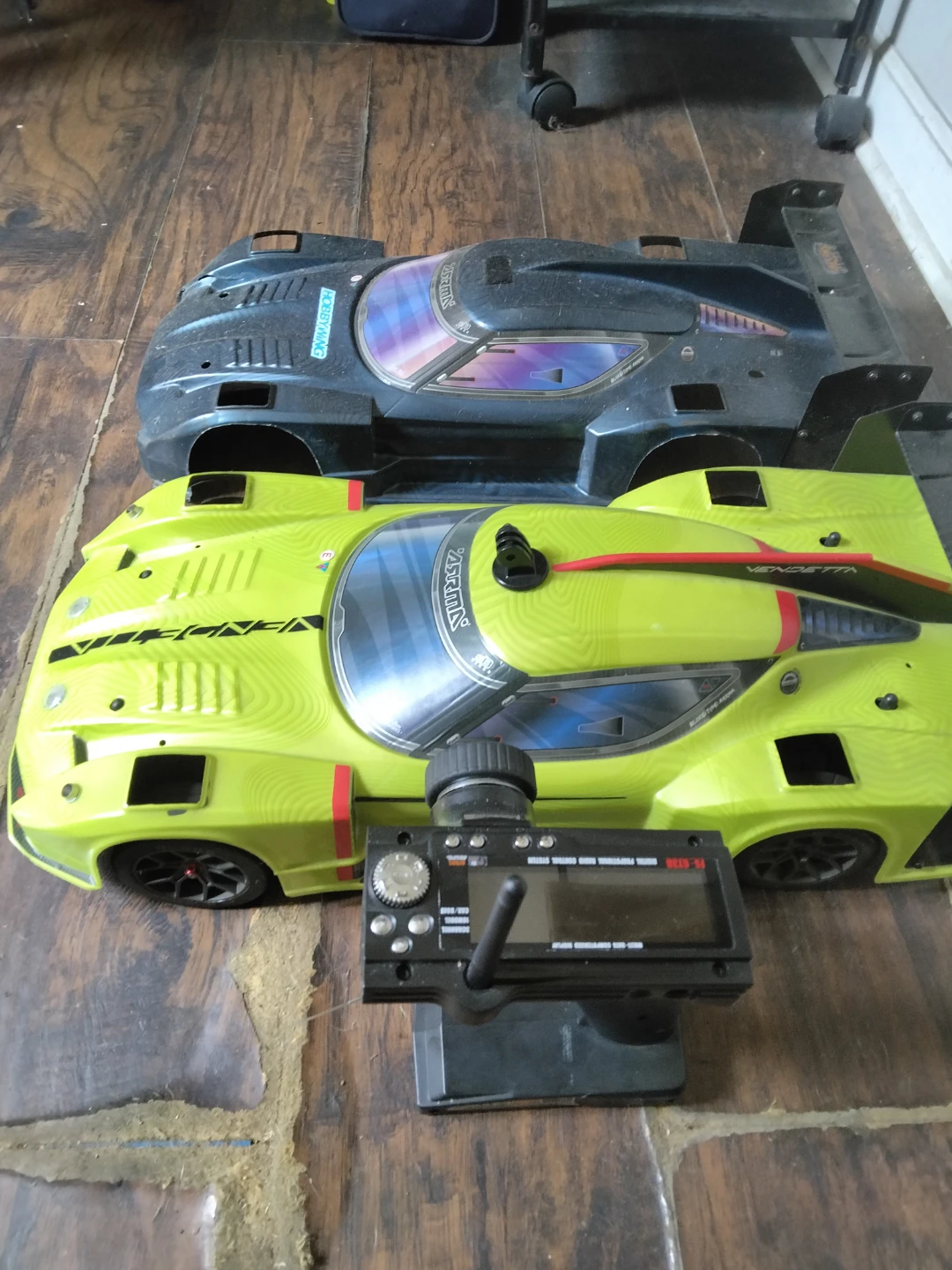 RC Cars & FS-GT3B Radio Control System - photo 2
