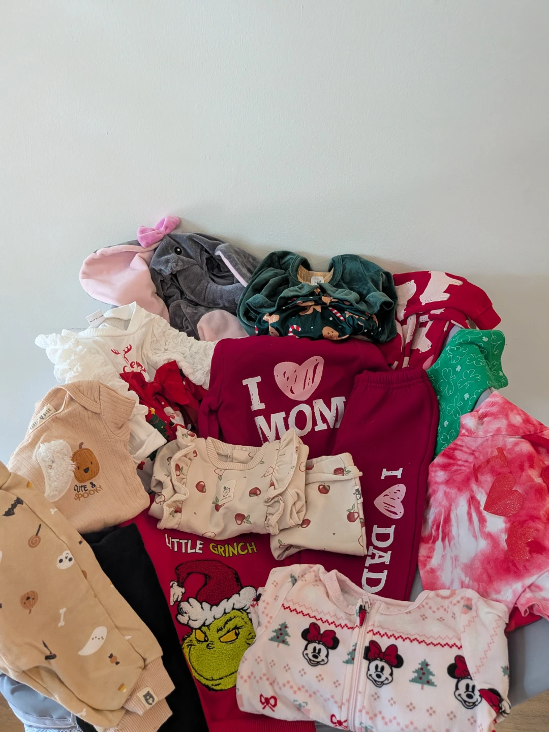 Holiday Baby Clothing Bundle - Holiday Theme - photo 2