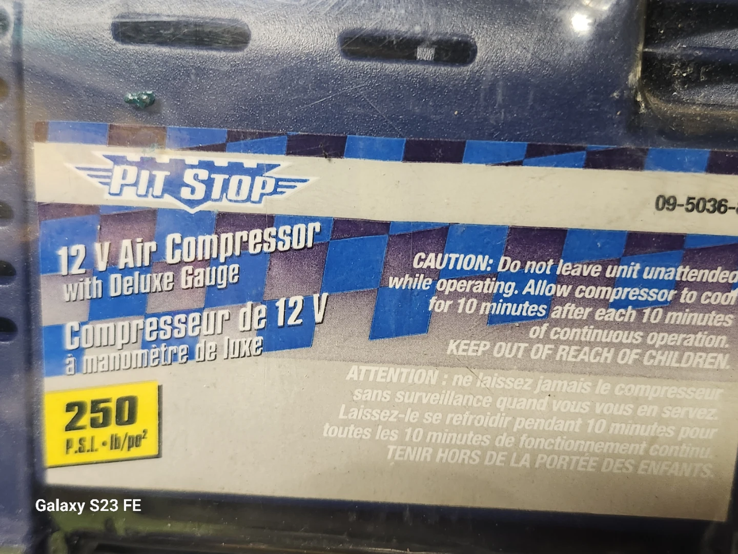 Pit Stop 12V Air Compressor with Deluxe Gauge - photo 2