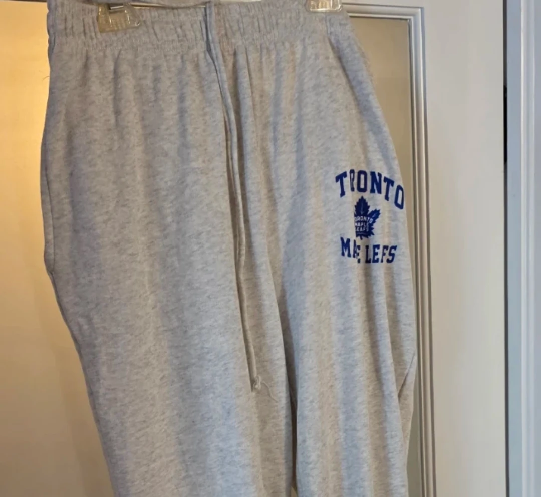 BRAND NEW Toronto Maple Leafs Grey Terry Cuffed Pants
