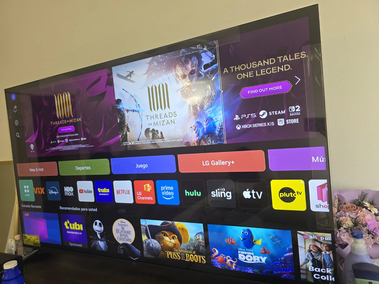 LG Smart TV 65" - photo 2