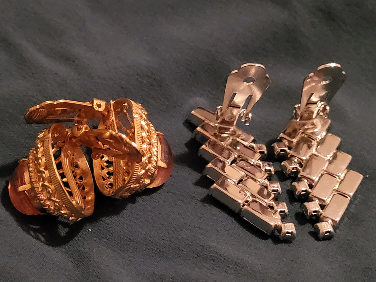 Two Pairs of Vintage Clip-On Earrings - photo 3