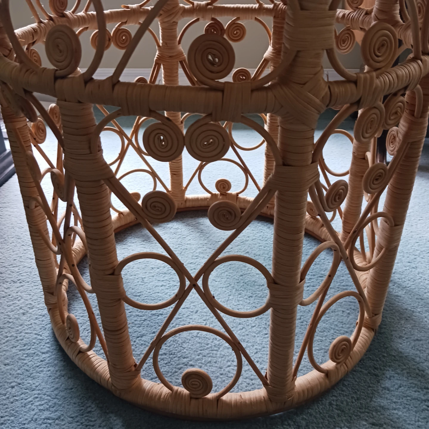 Wicker Side Table - photo 3