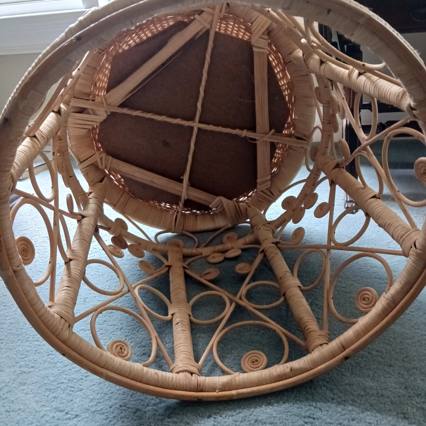 Wicker Side Table - photo 4