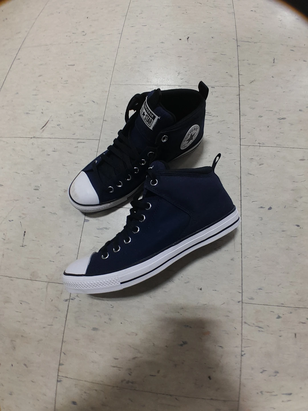 Converse Chuck Taylor All Star Mid Top Shoes Men's Size 10 - photo 5