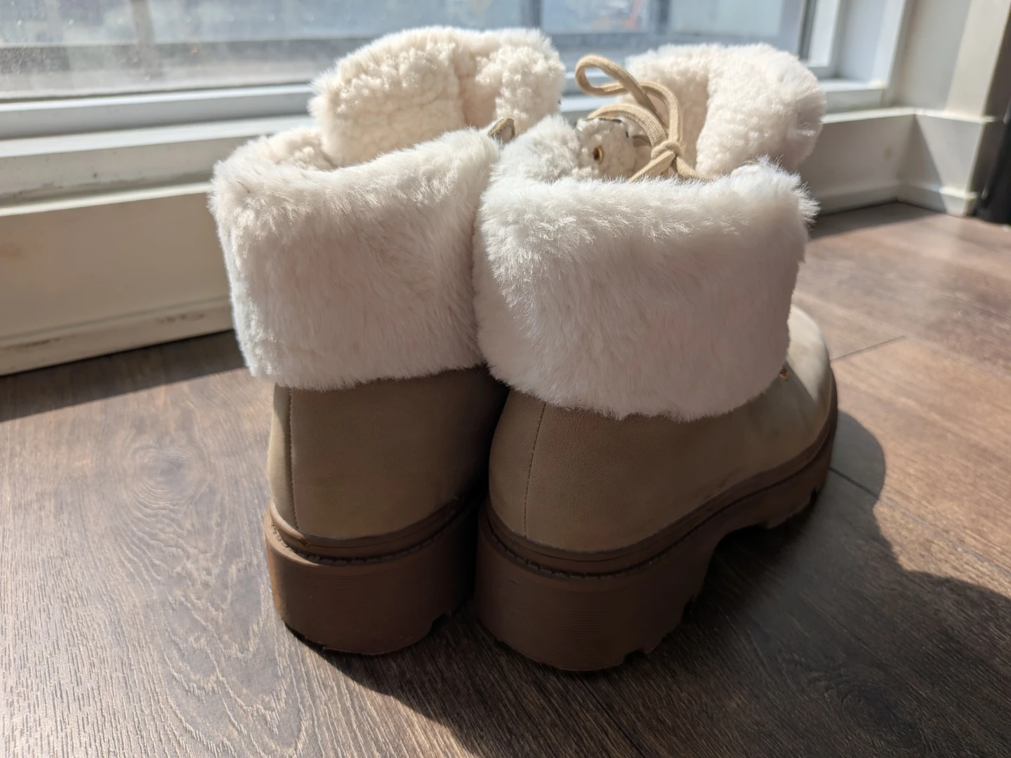 Joe Fresh Women’s Faux Fur Winter Boots - Tan (Size 7) - photo 4
