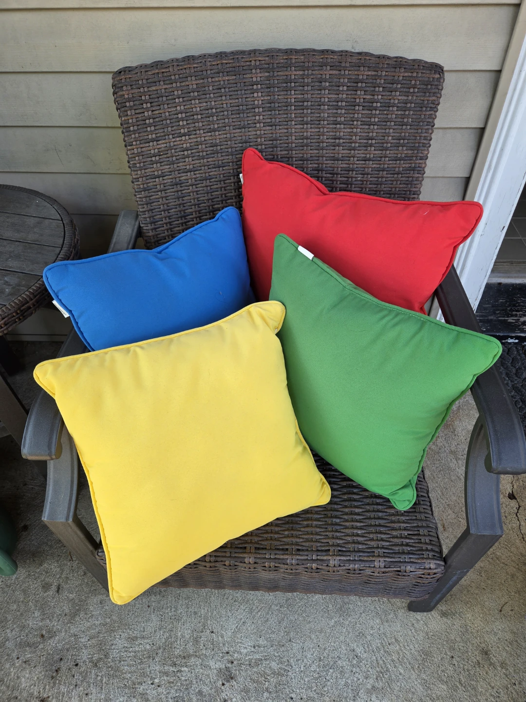 Set of 4 Outdoor Throw Pillows