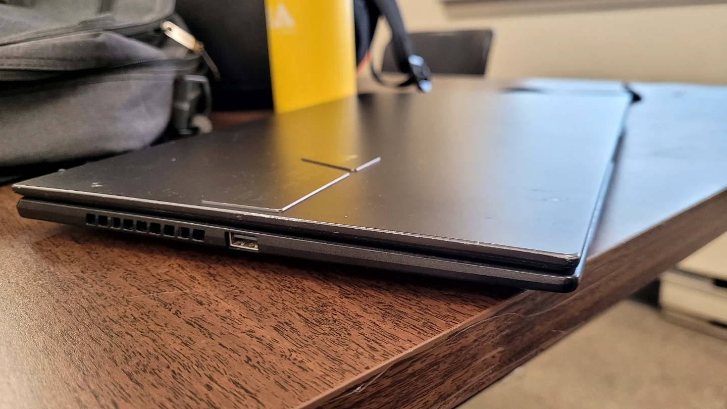 ASUS VivoBook Laptop K3402 - photo 4
