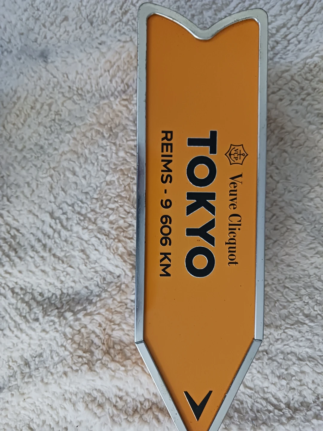 Veuve Clicquot Tokyo Directional Sign