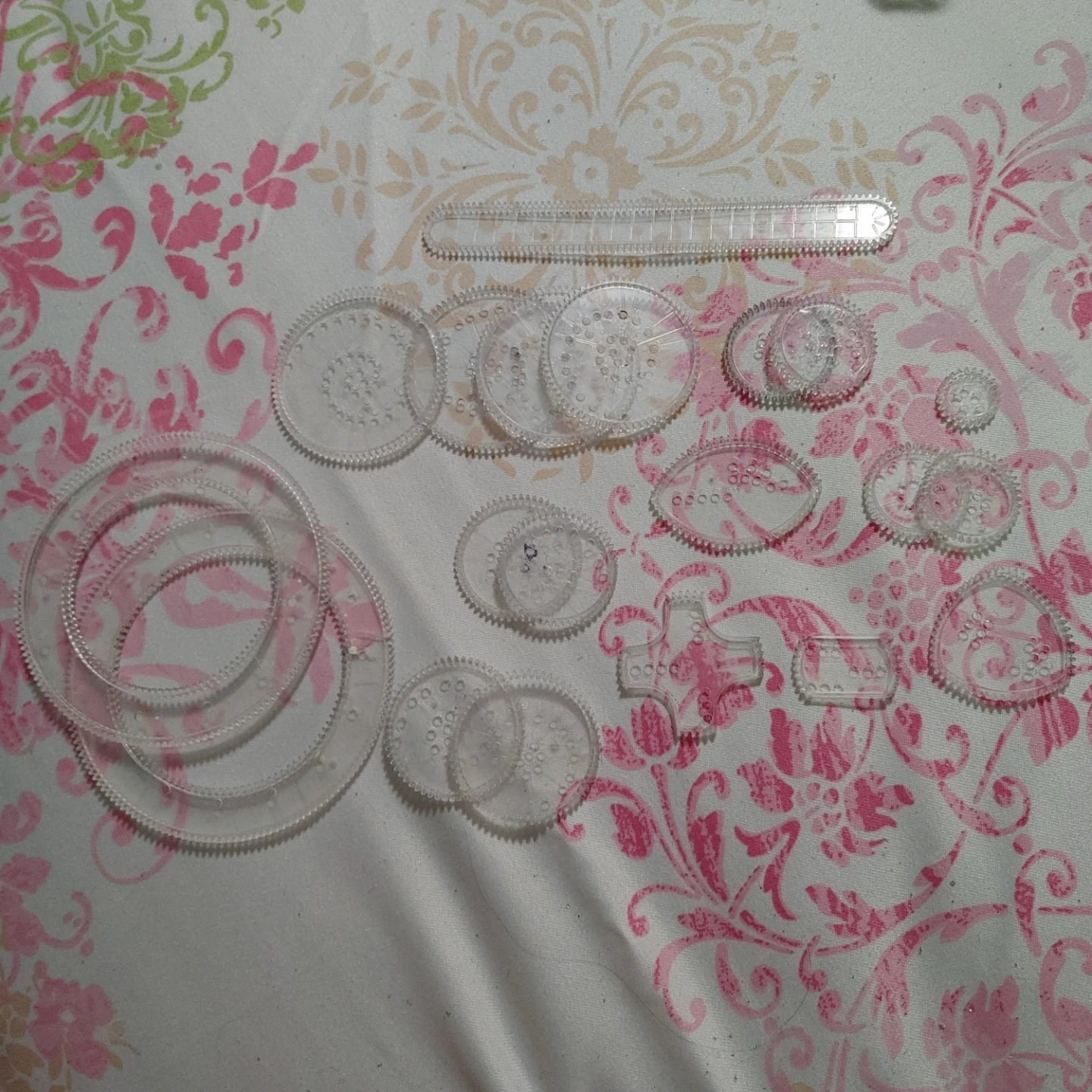 Puzzles and Spiral Art - photo 3