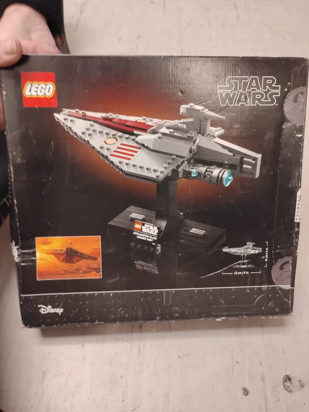 LEGO Star Wars Acclamator-Class Assault Ship 75404 - photo 2