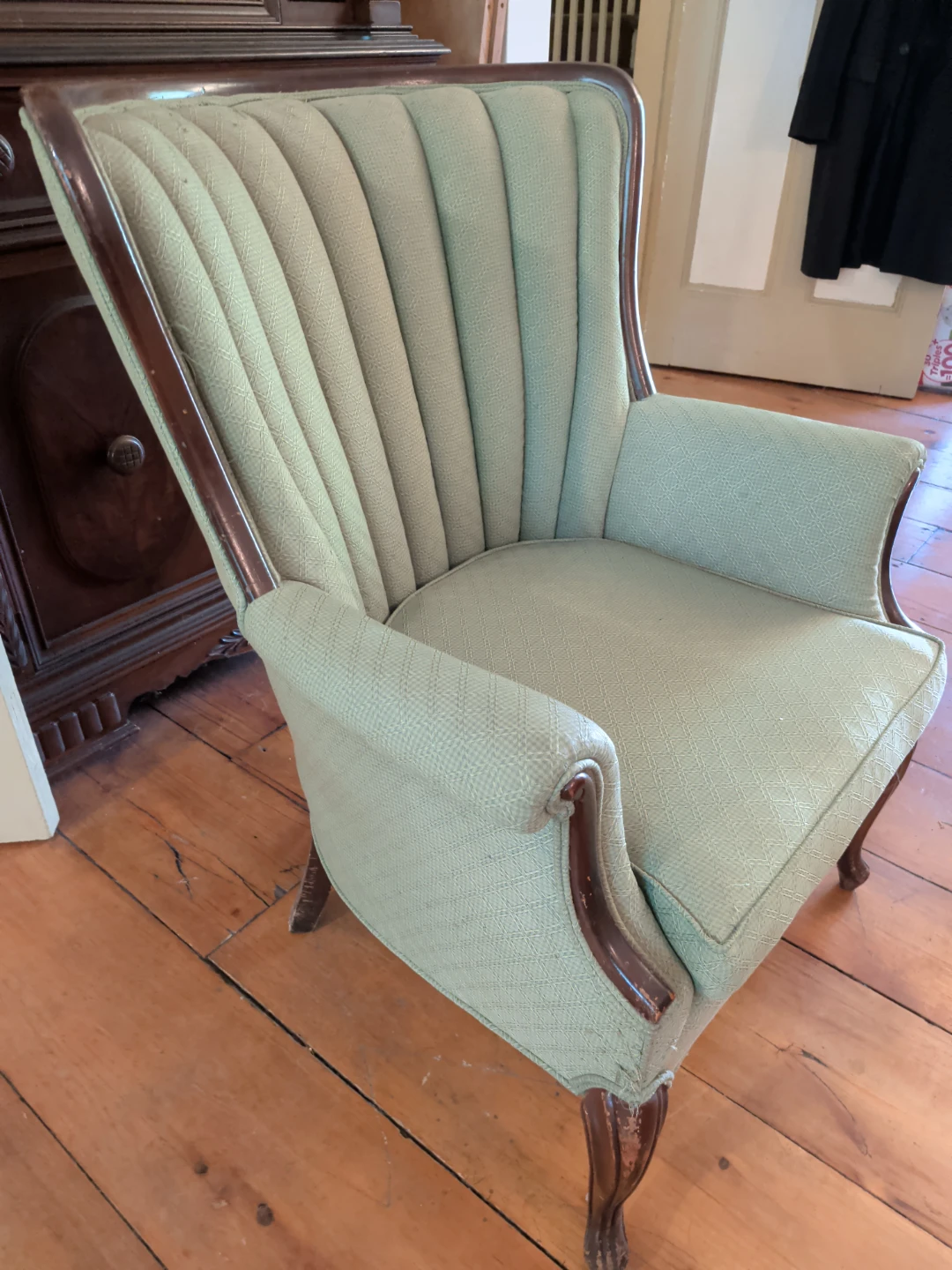 Vintage Accent Armchair - photo 3