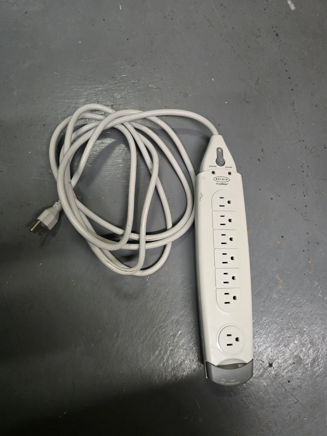 Belkin 7-Outlet SurgeMaster Home Series Power Strip Surge