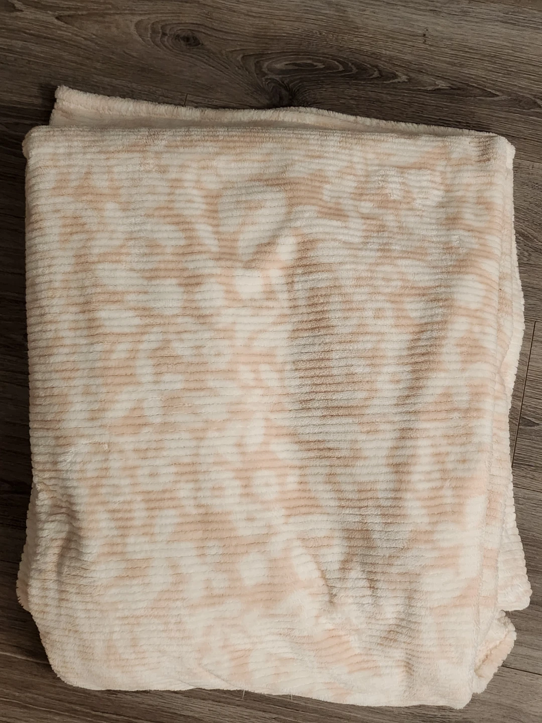 QUEEN SIZE Pink and White Patterned Textured Blanket