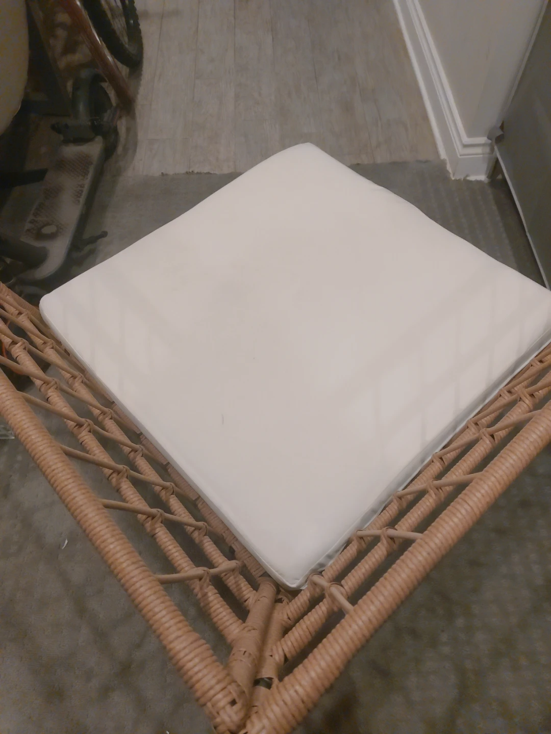 Wicker Accent Chair with White Cushion - photo 4