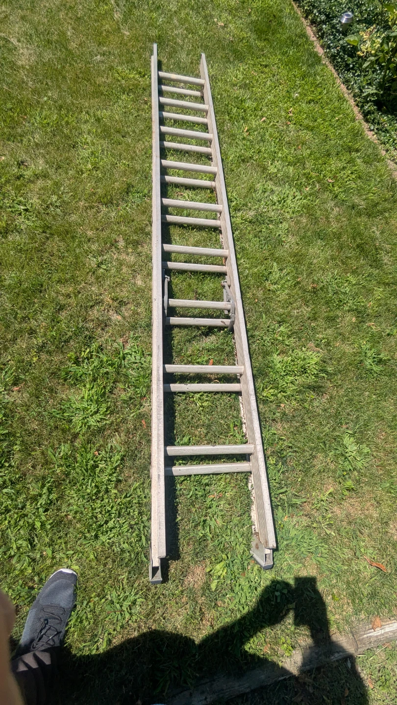 20ft Aluminum Extension Ladder